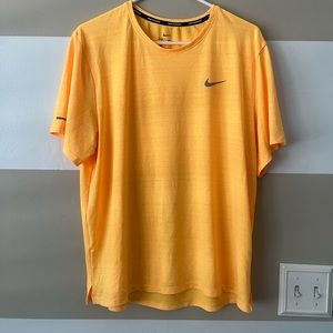 Nike Tee Men’s Large